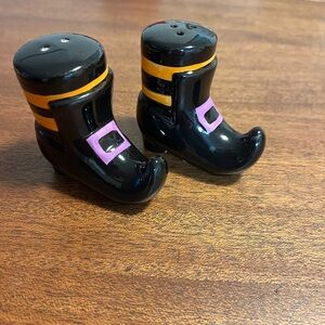 Black Witch Boot Salt and Pepper Shakers